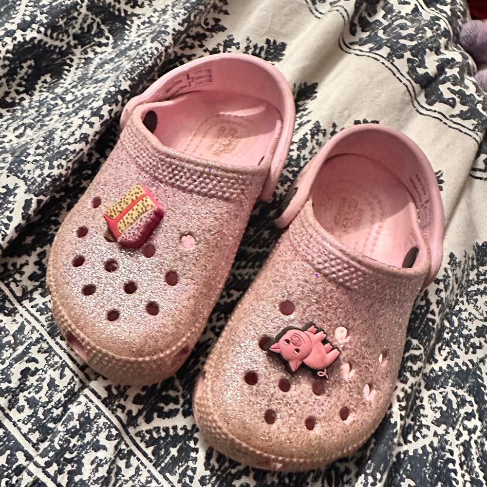 Sparkle pink Crocs